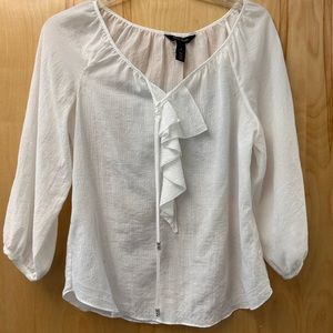 🌼3/$30🌼 WHBM Flowy white ruffle top Medium